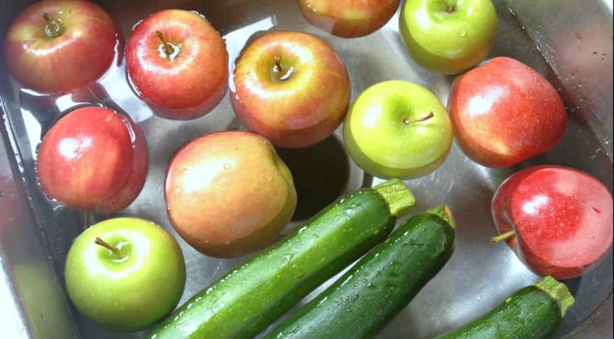 Make Your Own Produce Wash (with three simple ingredients)